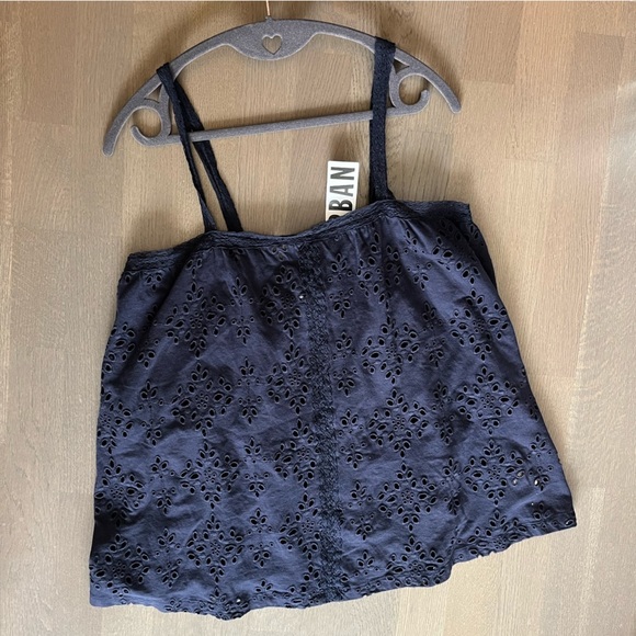 Urban Outfitters Eloise Eyelet Tank Top Size Medium in Navy Blue. NWT - Picture 2 of 11